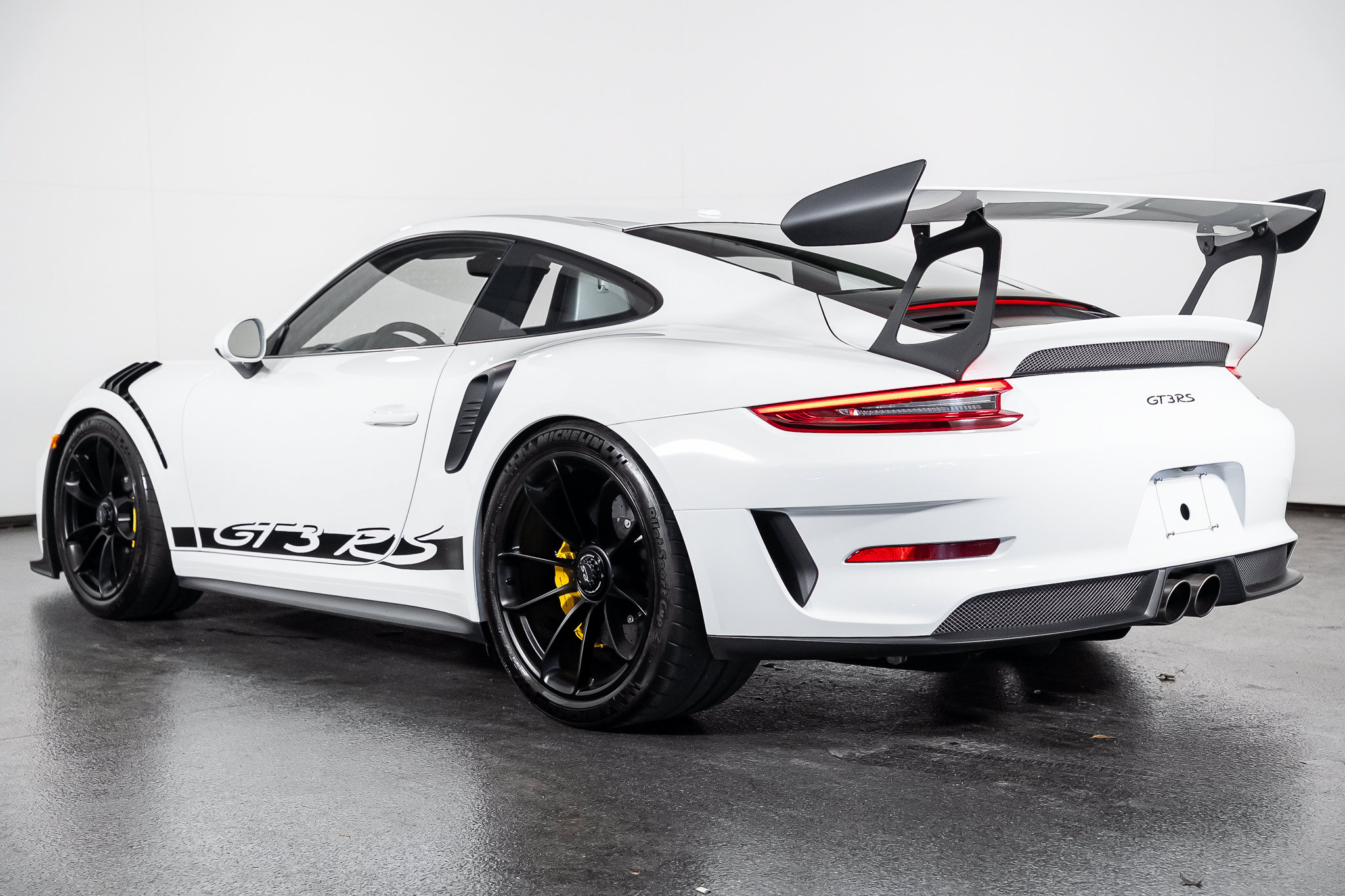 Used 2019 Porsche 911 GT3 RS RWD image 30