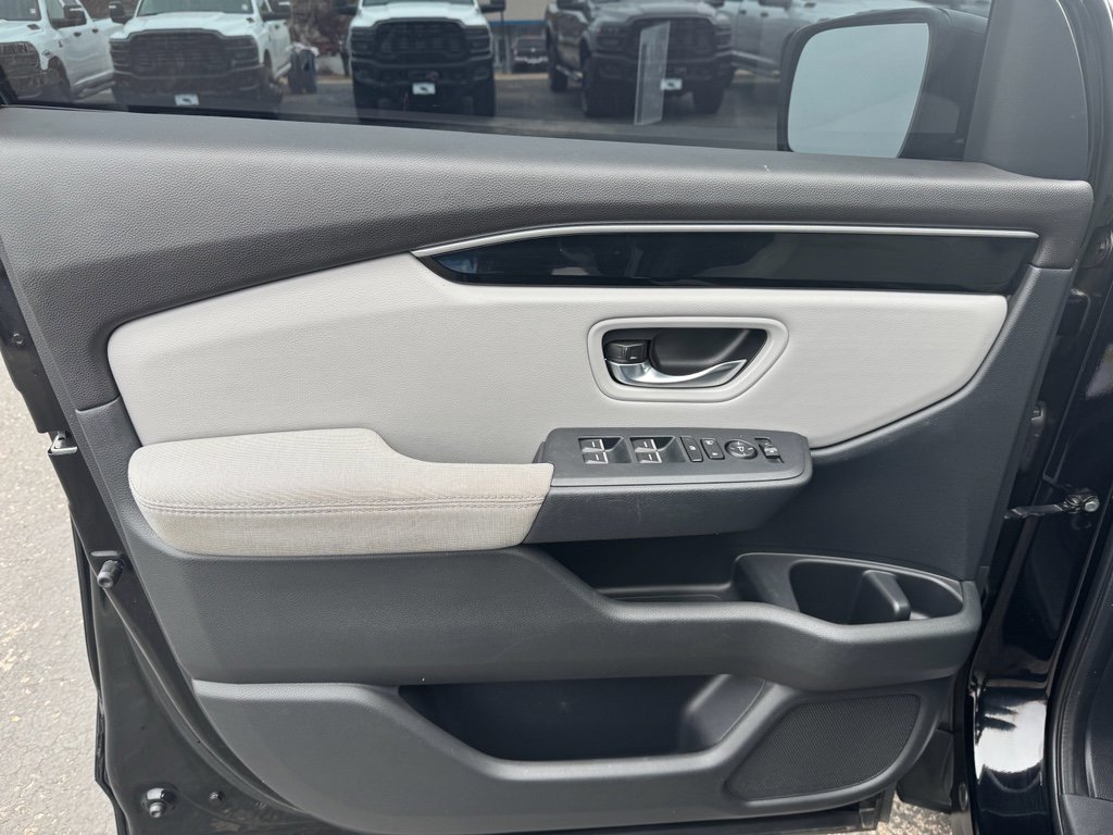 Used 2024 Honda Pilot LX image 20