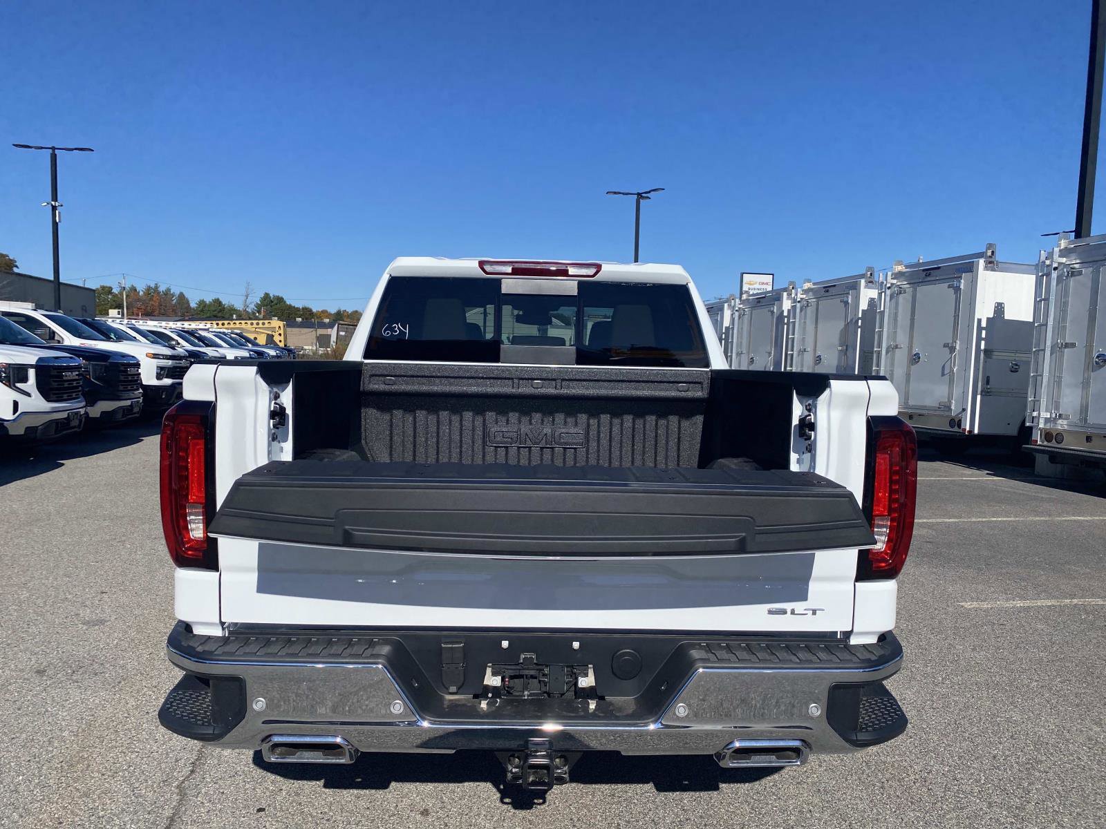 New 2026 GMC Sierra 1500 SLT w/ SLT Premium Plus Package image 5