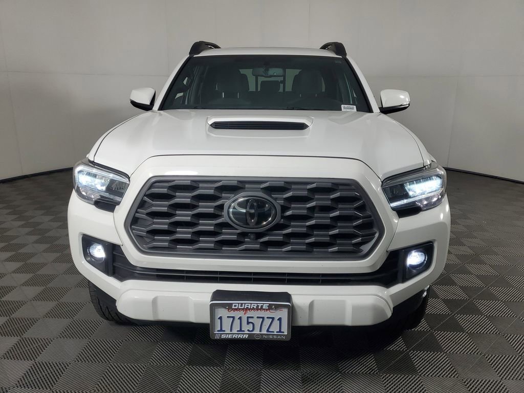 Used 2016 Toyota Tacoma TRD Sport AWD/4WD image 9