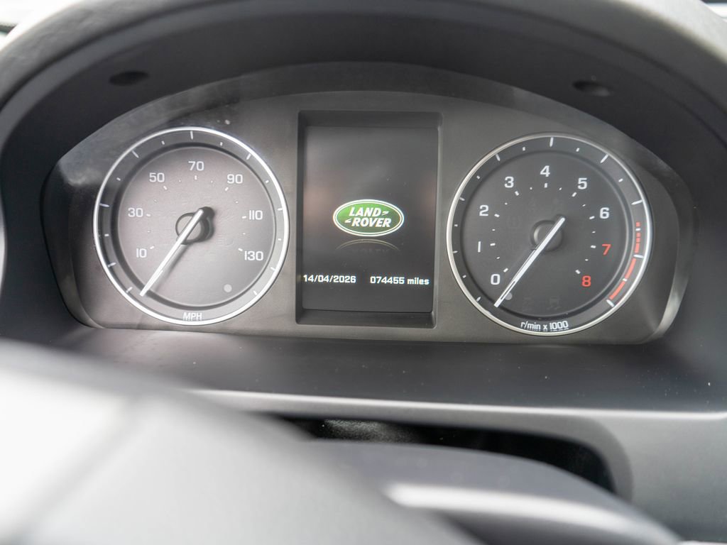 Used 2015 Land Rover LR2 AWD/4WD image 18
