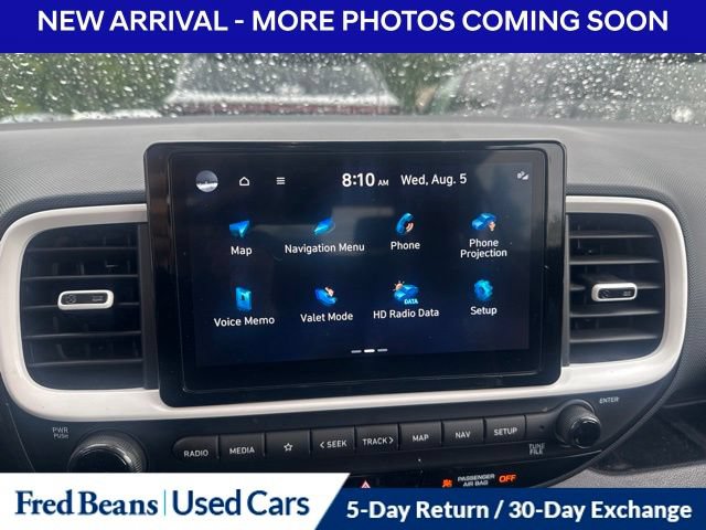 Used 2023 Hyundai Venue Limited w/ Cargo Package FWD image 14