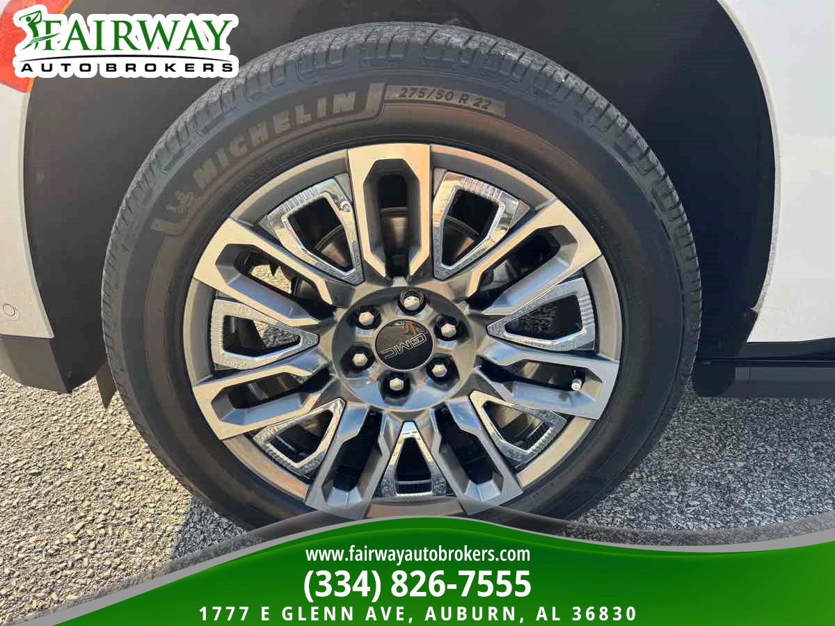 Used 2023 GMC Yukon Denali Ultimate AWD/4WD image 36