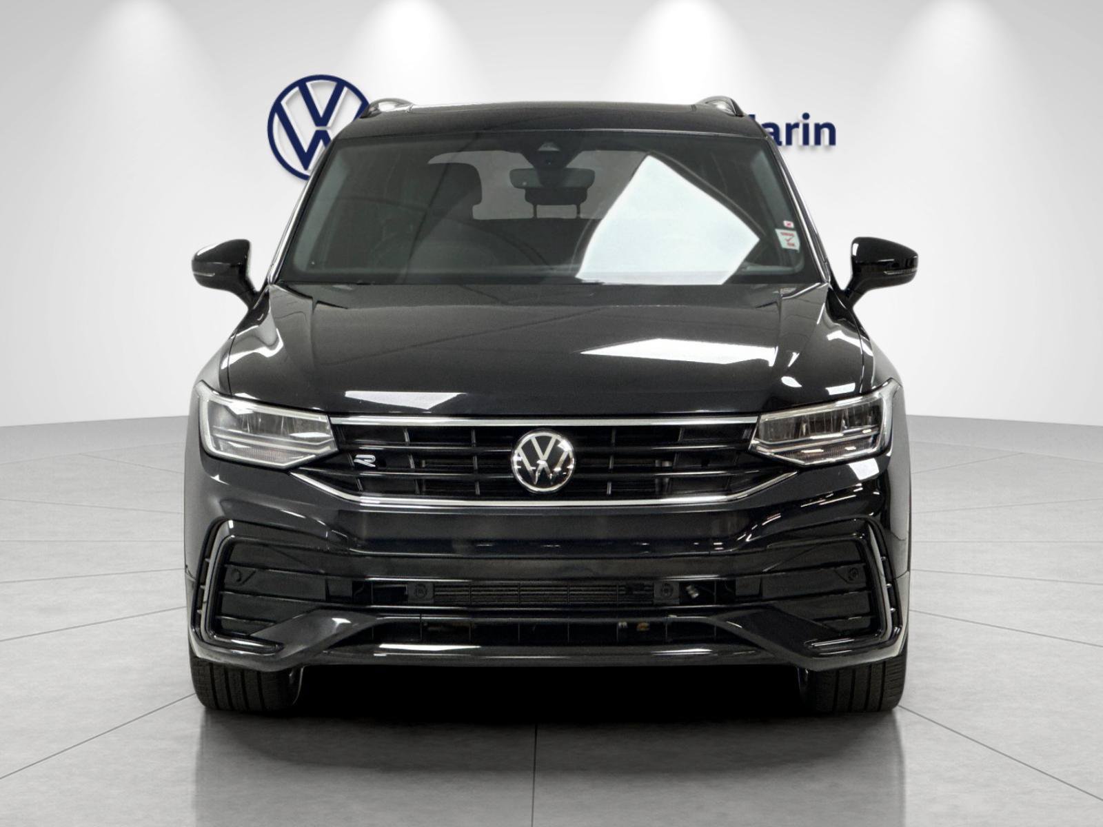 Used 2023 Volkswagen Tiguan SE R-Line FWD image 8