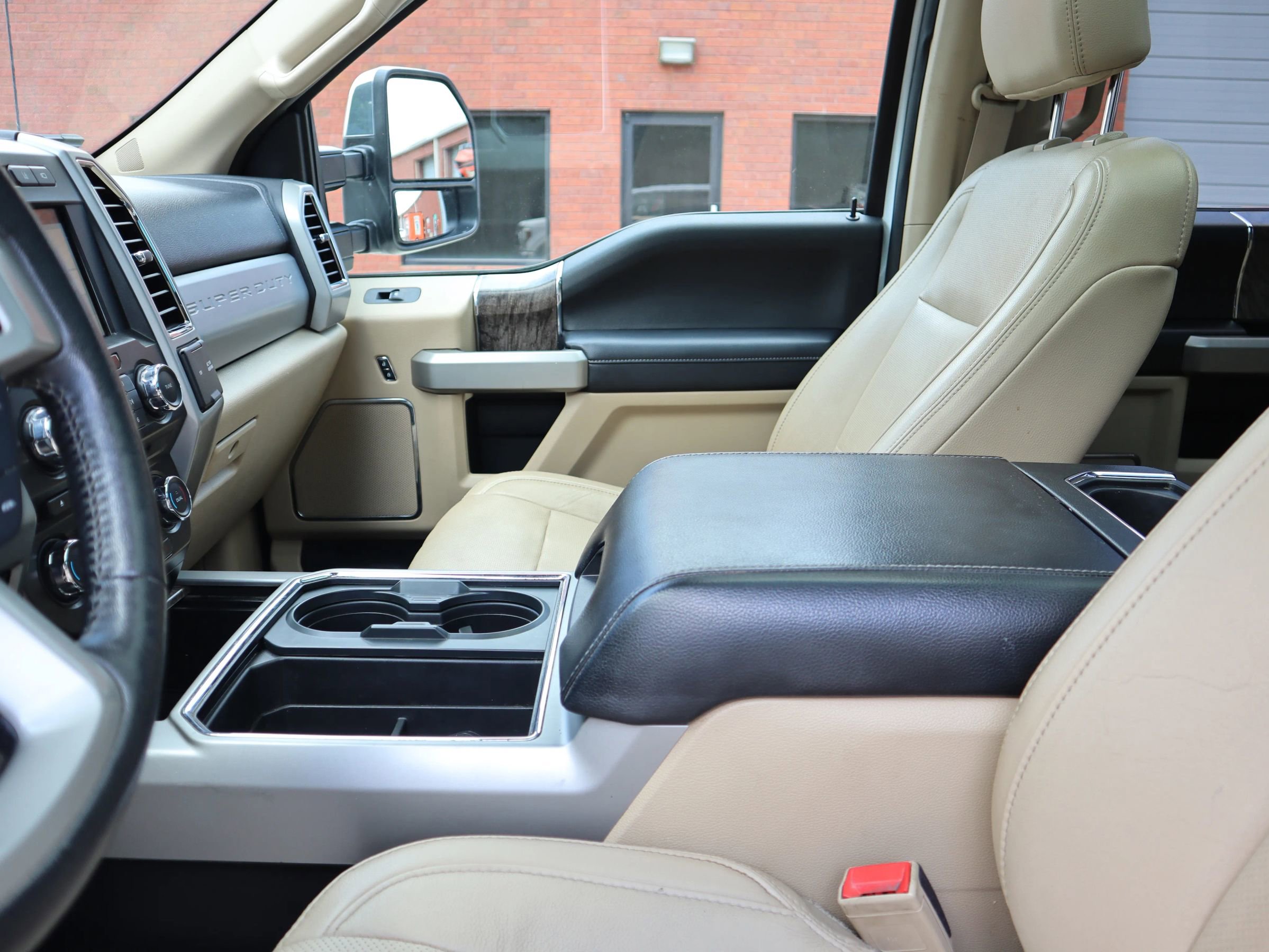 Used 2018 Ford F250 Lariat w/ Lariat Ultimate Package image 26