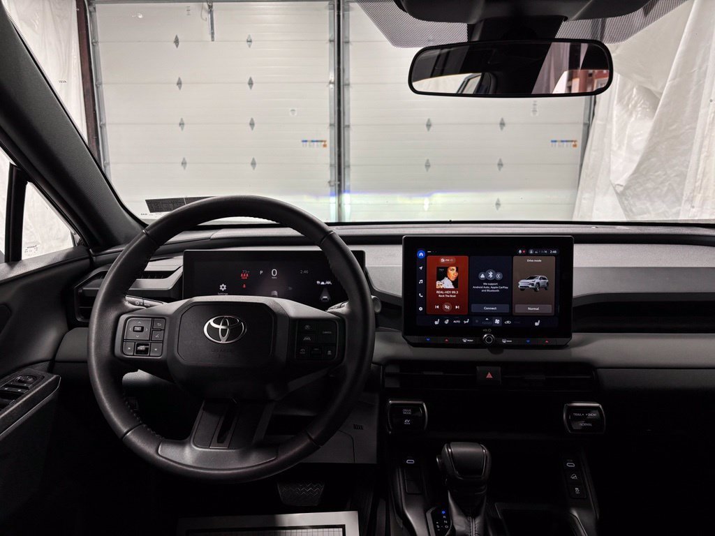 Used 2026 Toyota RAV4 SE w/ Weather Package AWD/4WD image 16