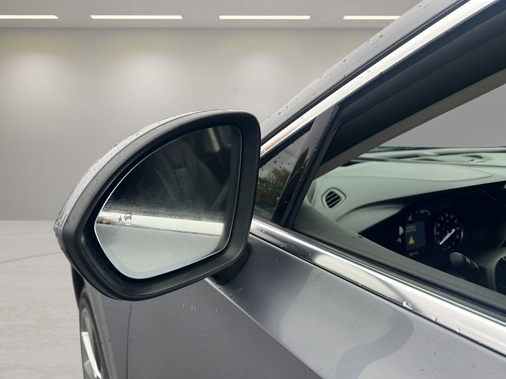 Used 2021 Buick Envision Avenir image 30