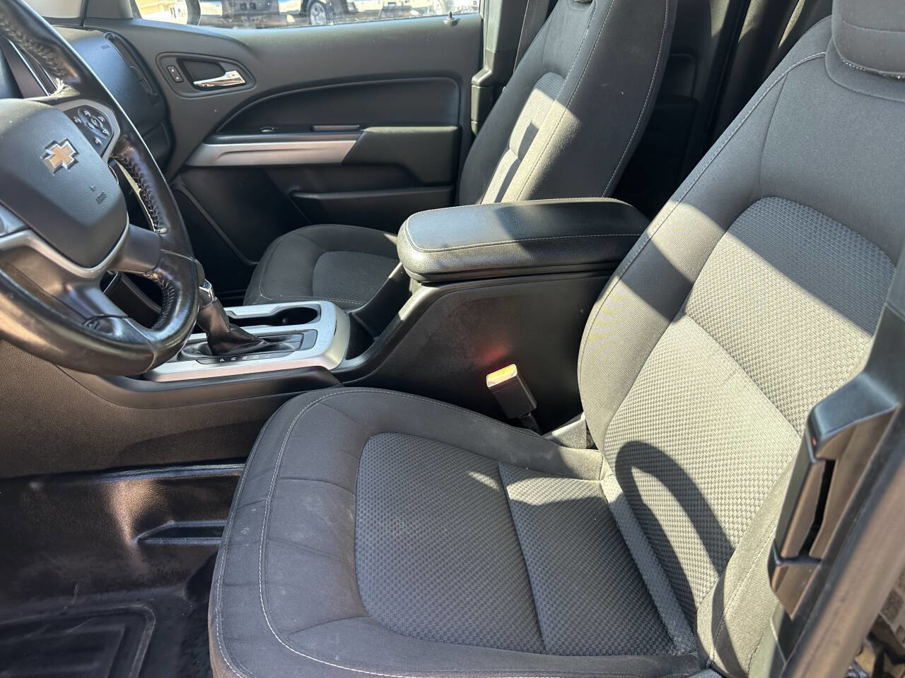 Used 2022 Chevrolet Colorado LT w/ Fleet Safety Package image 10