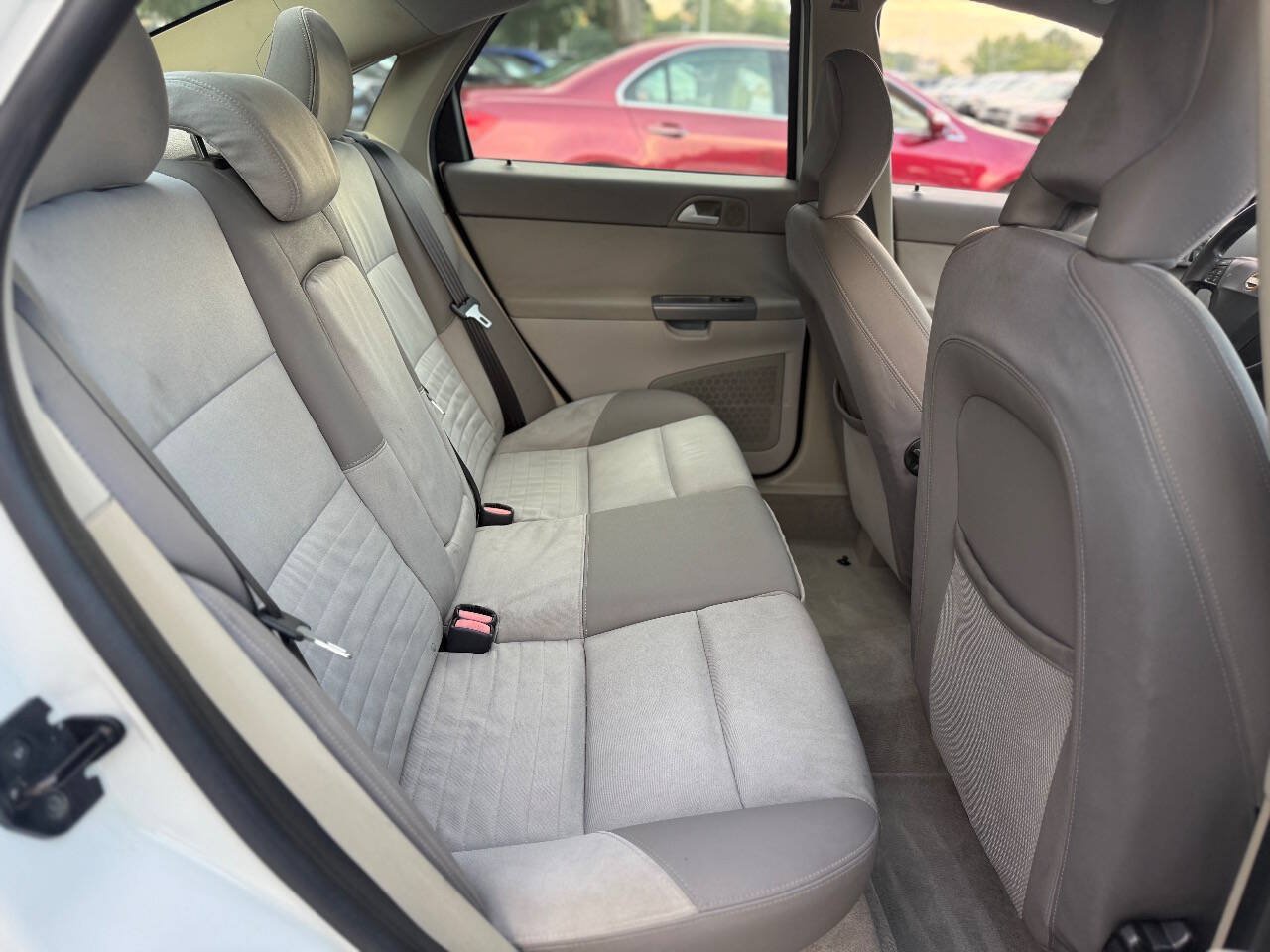 Used 2005 Volvo S40 2.4i FWD image 19
