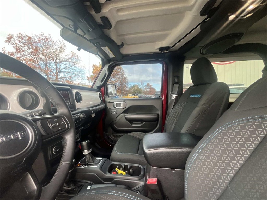 Used 2021 Jeep Wrangler Islander image 10