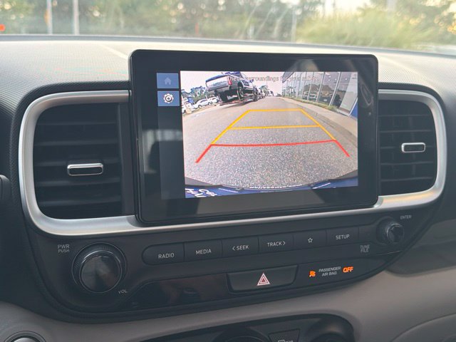Used 2026 Hyundai Venue SEL FWD image 21