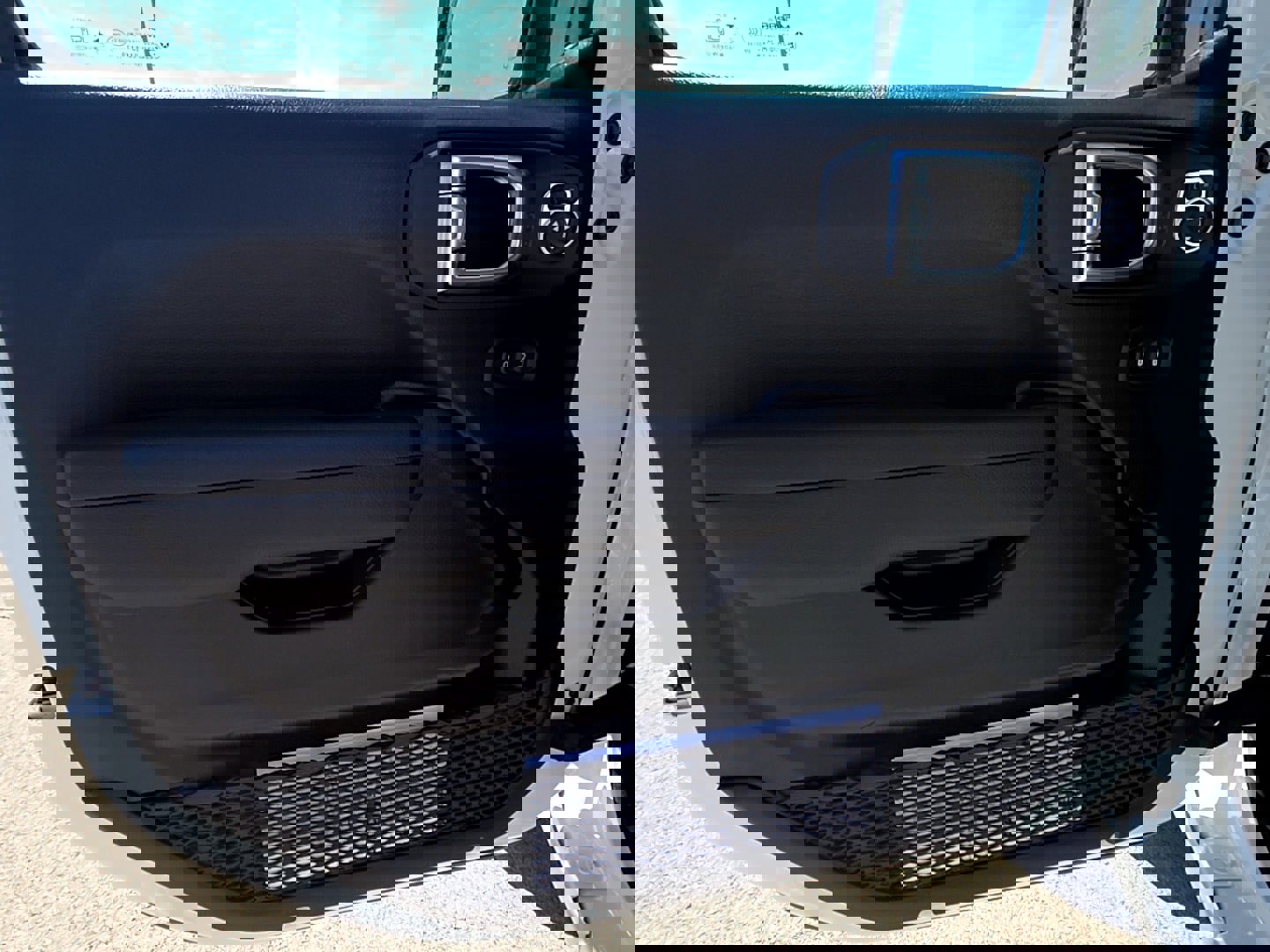 New 2026 Jeep Gladiator Sport image 14