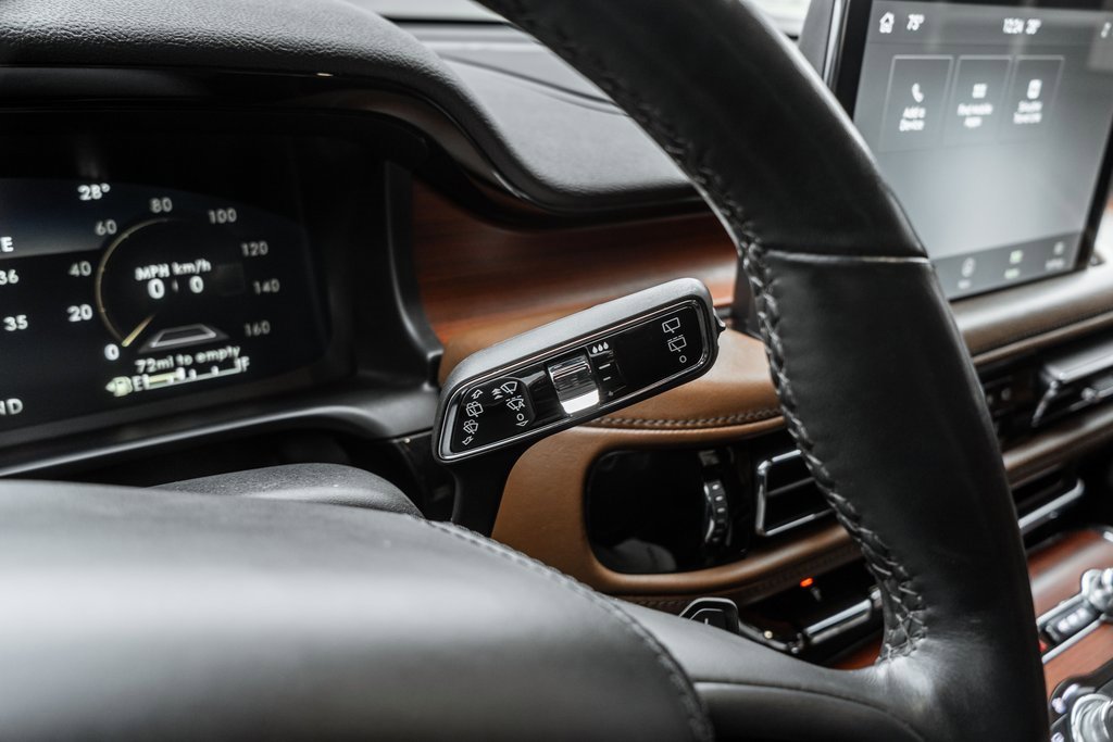 Used 2021 Lincoln Aviator Reserve w/ Equipment Group 202A image 27