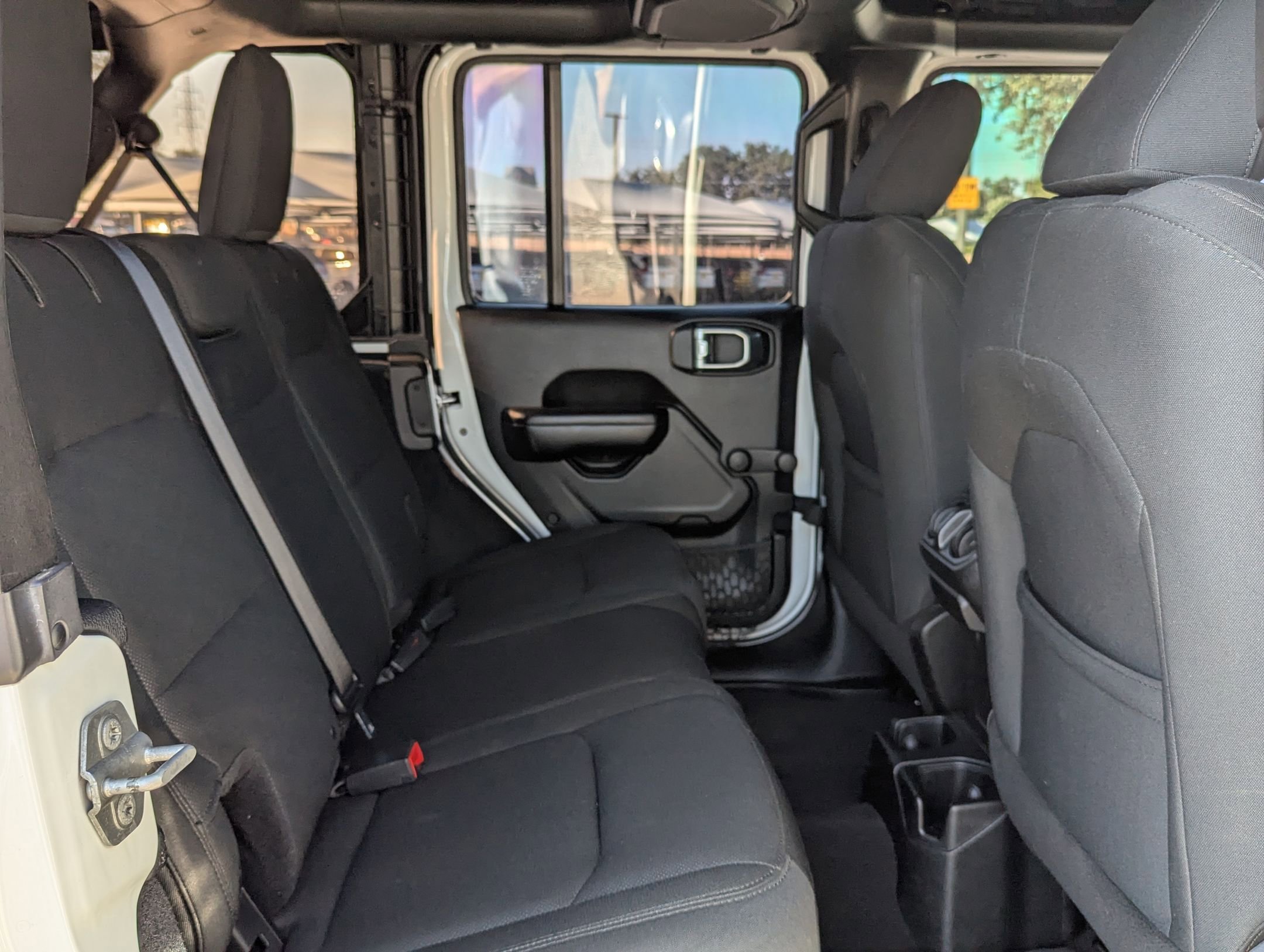 Used 2018 Jeep Wrangler Unlimited Sport image 20