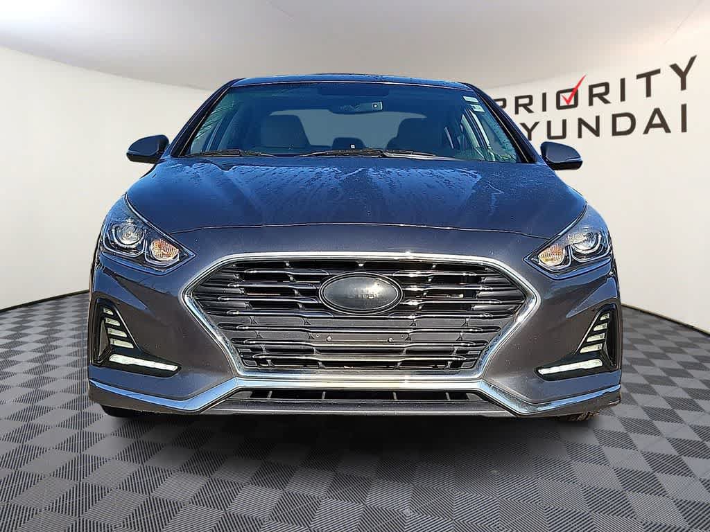 Used 2018 Hyundai Sonata Limited FWD image 2