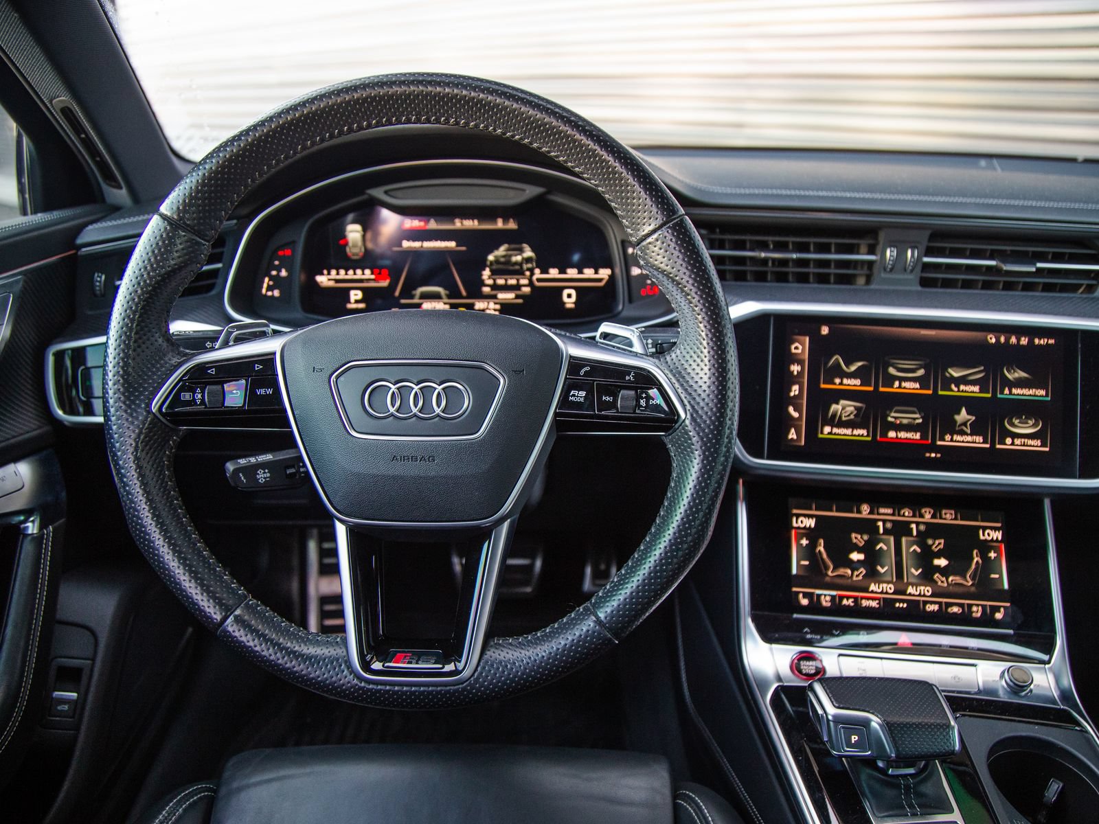 Used 2021 Audi RS 6 w/ Carbon Optic Package AWD/4WD image 11