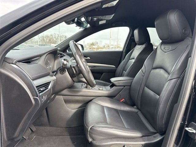 Certified 2023 Cadillac XT4 Premium Luxury w/ Cold Weather Package image 23