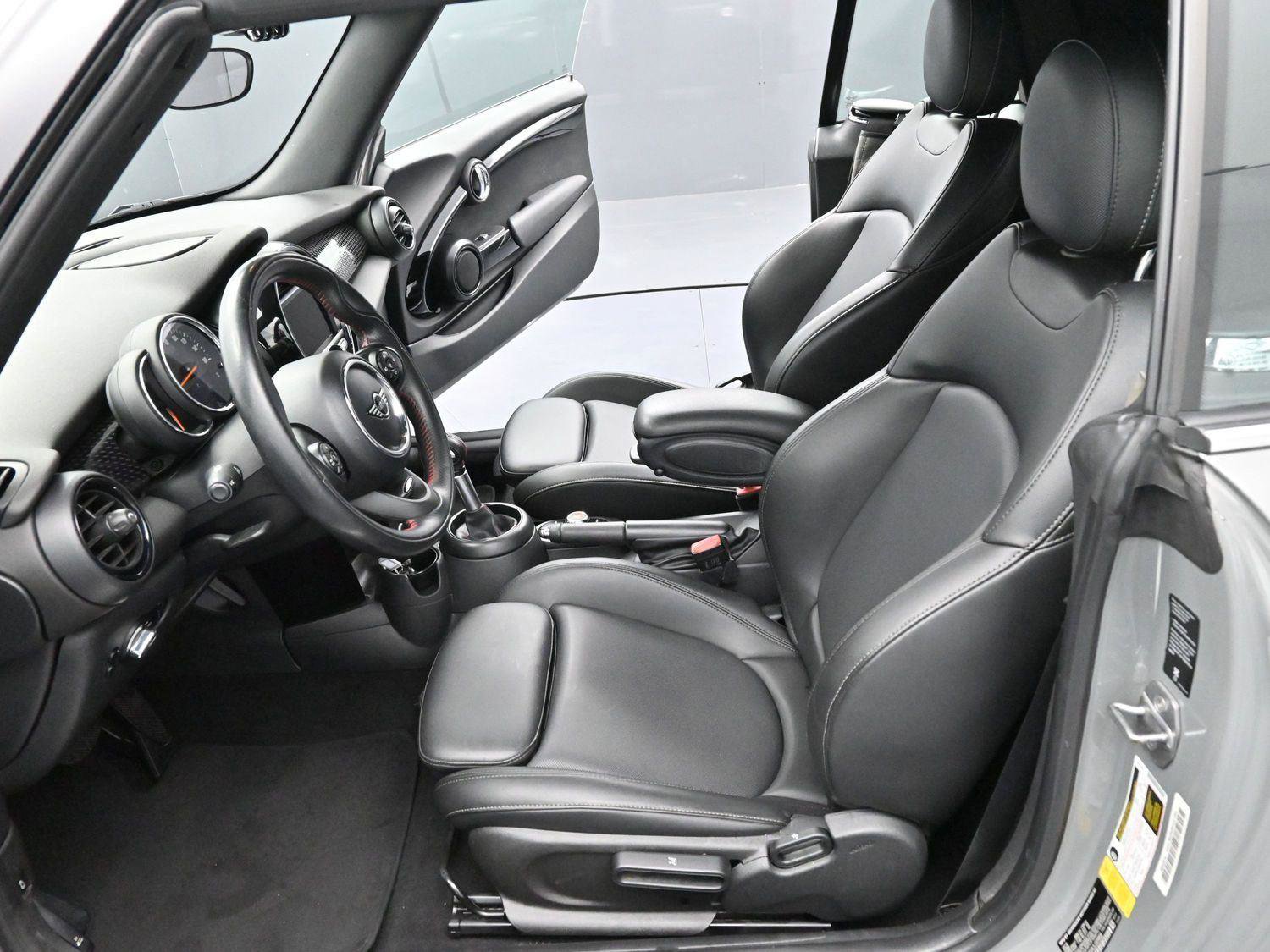 Used 2019 MINI Cooper S image 12