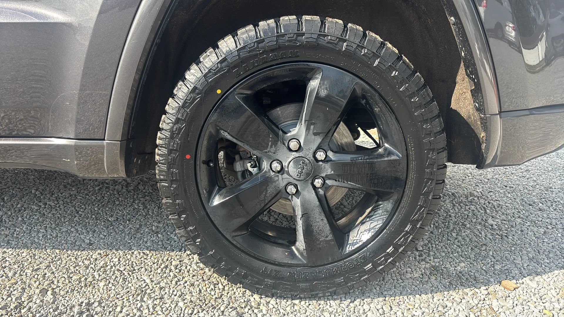 Used 2015 Jeep Grand Cherokee Altitude AWD/4WD image 2