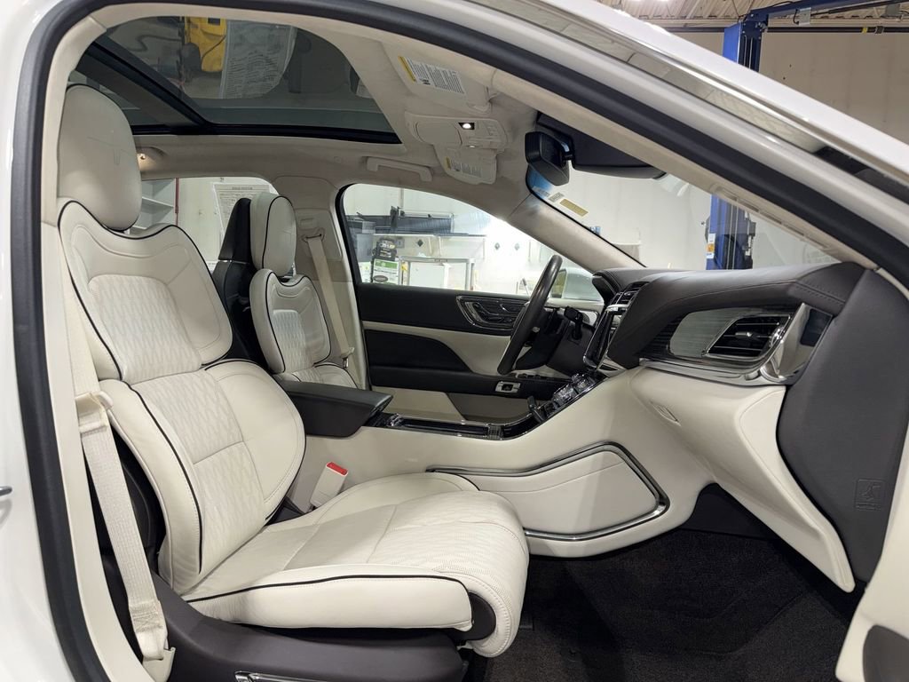 Used 2018 Lincoln Continental Black Label image 28