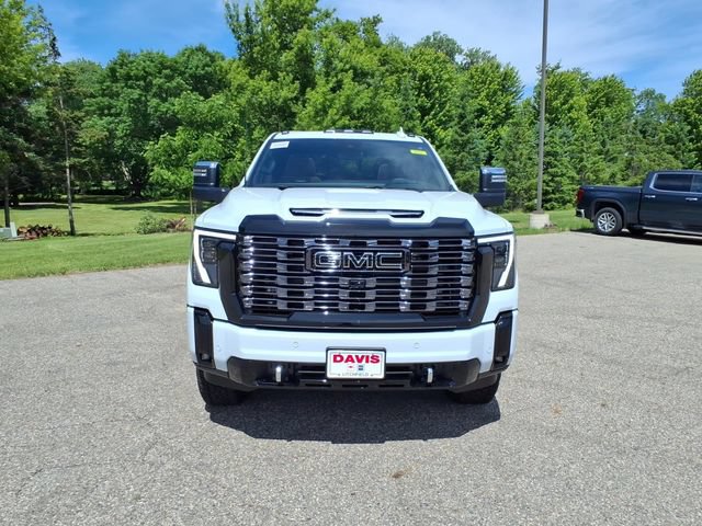 New 2026 GMC Sierra 3500 Denali Ultimate w/ LPO, Black Badging Package AWD/4WD image 9