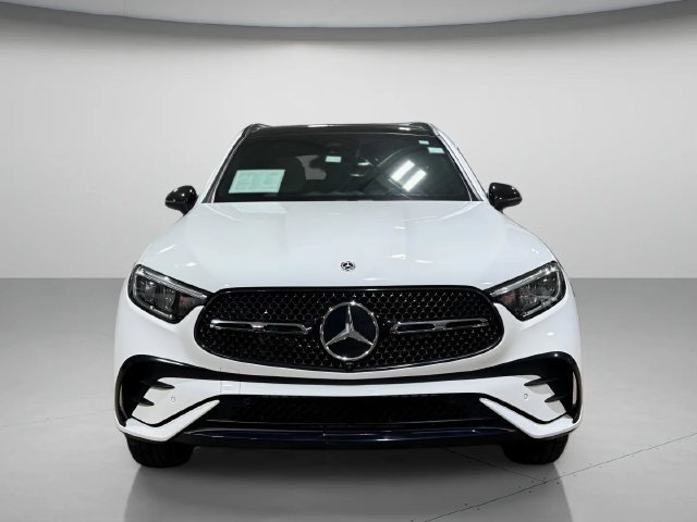Used 2023 Mercedes-Benz GLC 300 4MATIC image 9