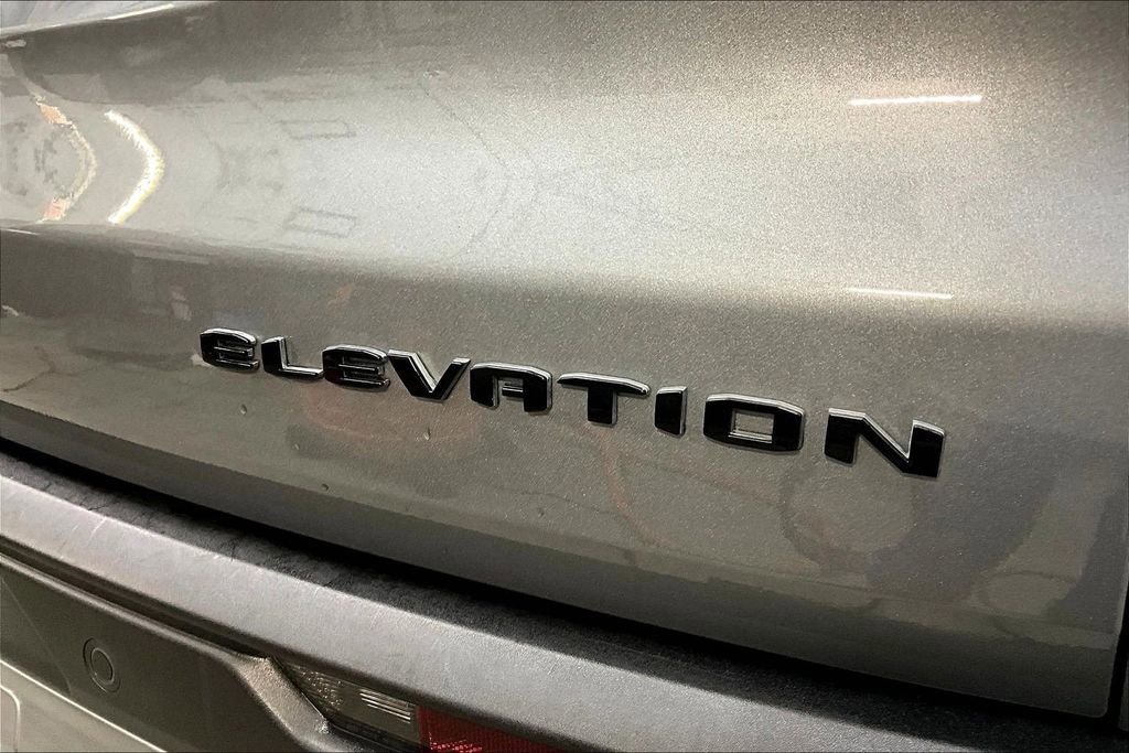 Used 2025 GMC Acadia Elevation image 24