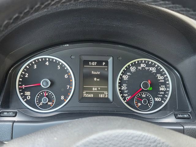 Used 2015 Volkswagen Tiguan SEL image 27