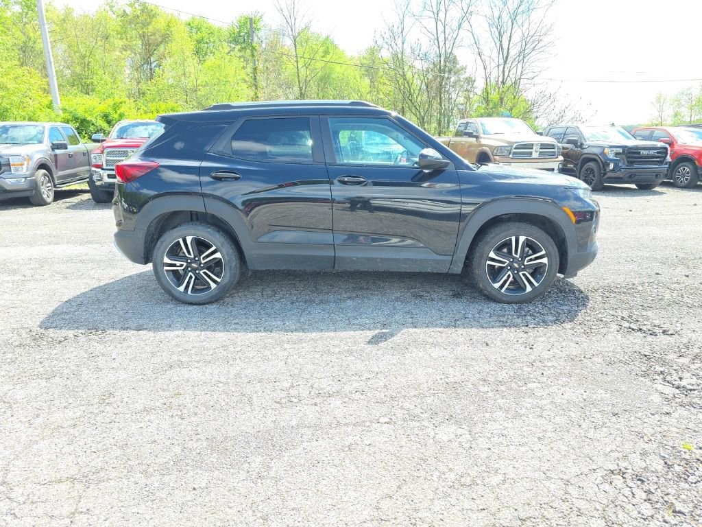 Used 2023 Chevrolet TrailBlazer LT w/ Convenience Package AWD/4WD image 4