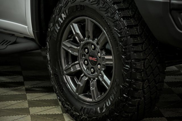 New 2026 GMC Sierra 1500 AT4X image 3