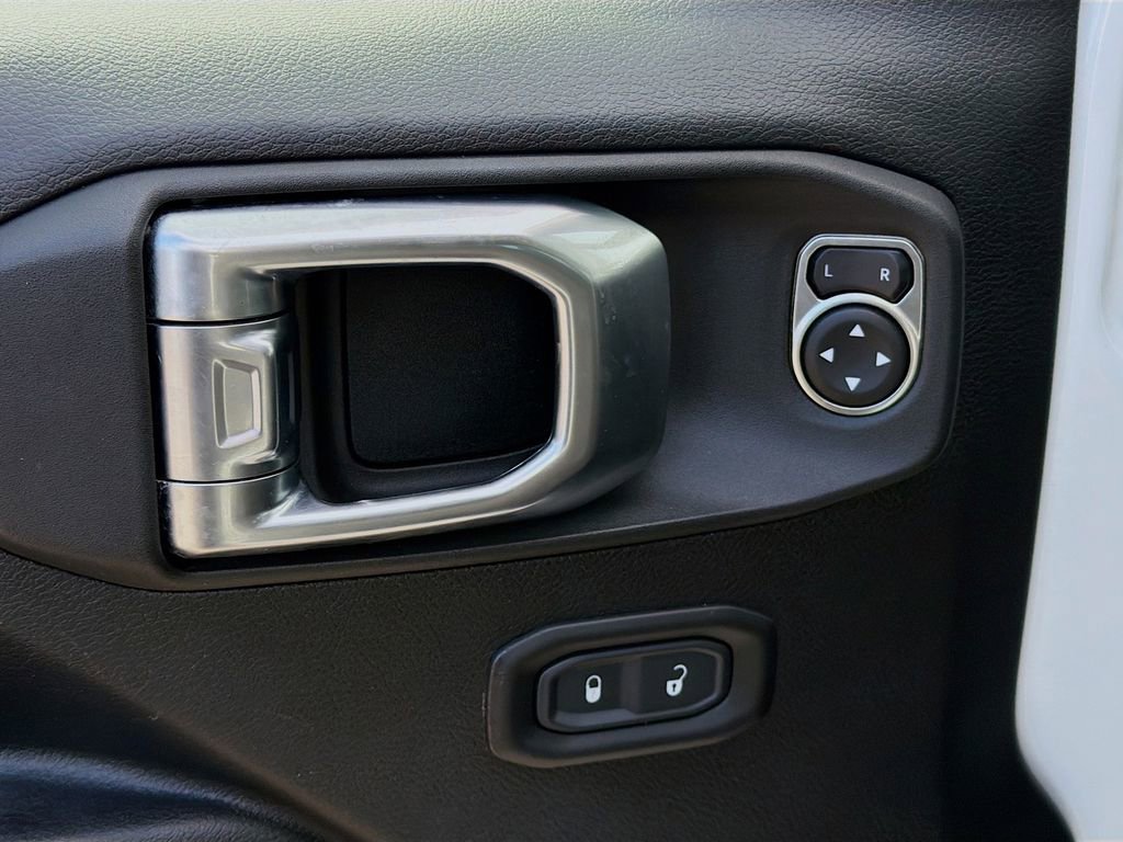 Used 2023 Jeep Gladiator Sport image 24