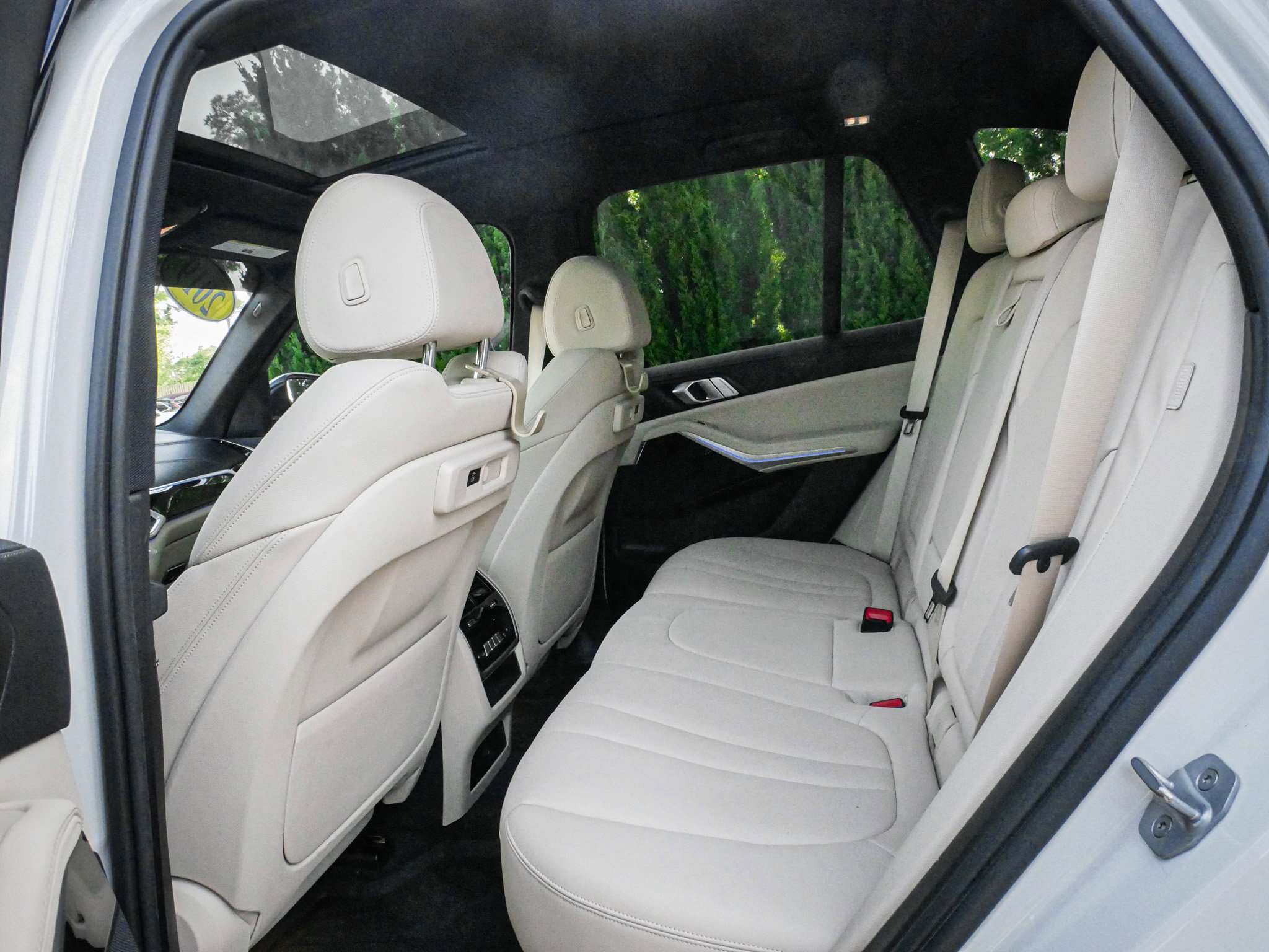 Used 2019 BMW X5 xDrive40i w/ Premium Package 2 AWD/4WD image 29