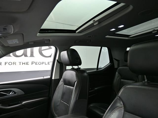 Used 2021 Chevrolet Traverse LT w/ LT Premium Package image 17