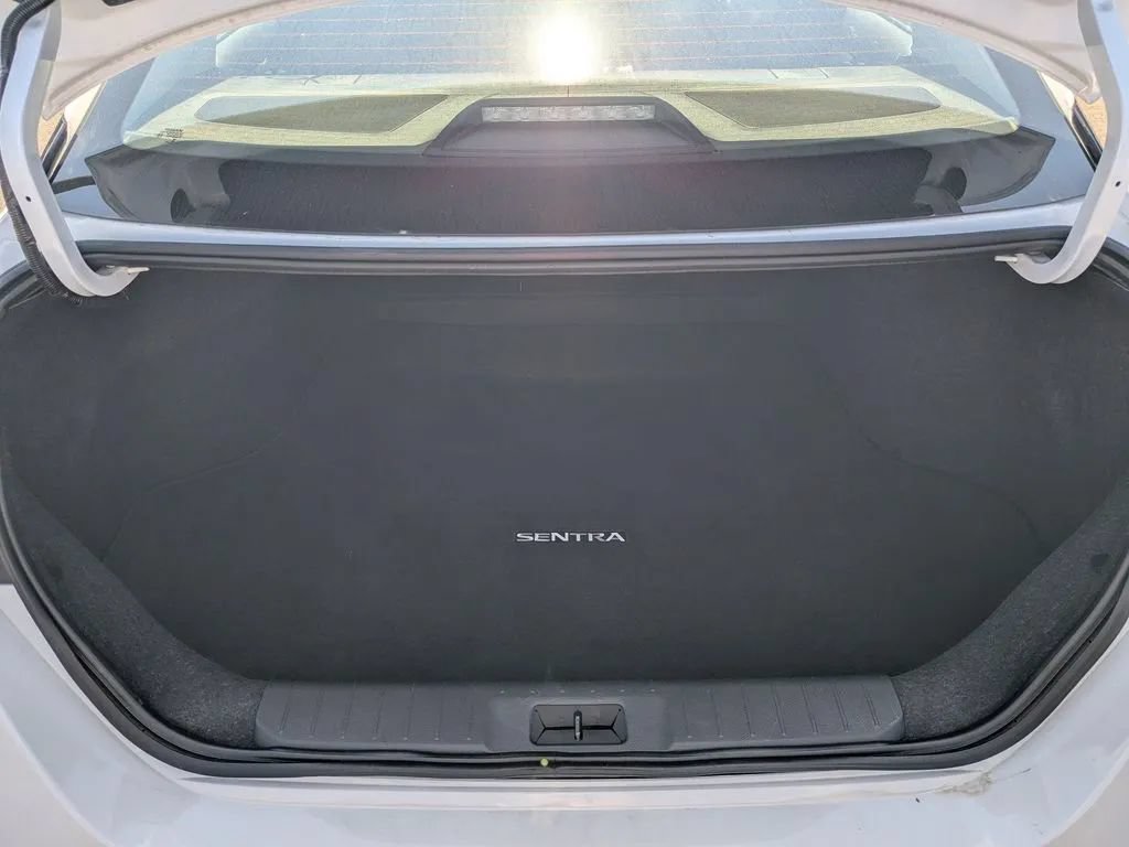 Certified 2023 Nissan Sentra S FWD image 16
