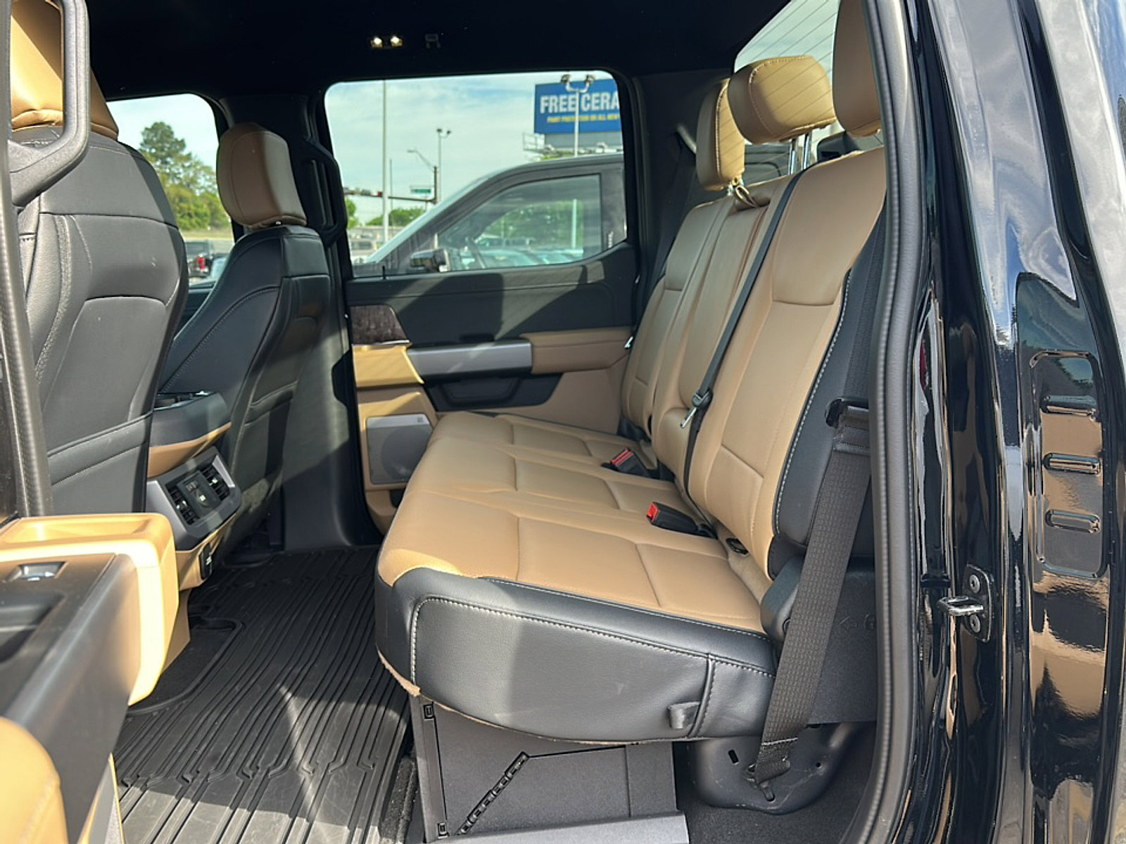 Used 2026 Ford F250 Lariat image 12