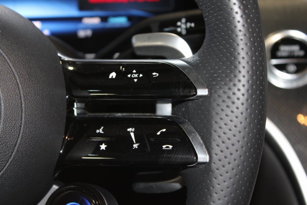 Used 2024 Mercedes-Benz GLC 43 AMG 4MATIC image 25