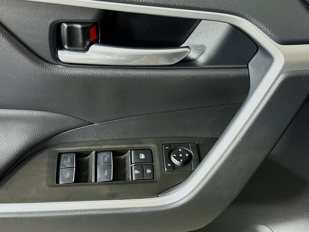 Certified 2025 Toyota RAV4 XLE AWD/4WD image 23