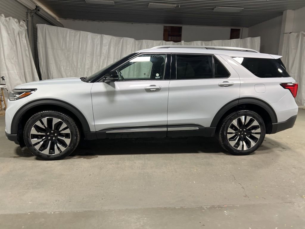 Used 2025 Ford Explorer Platinum w/ LUX Leather Package image 4