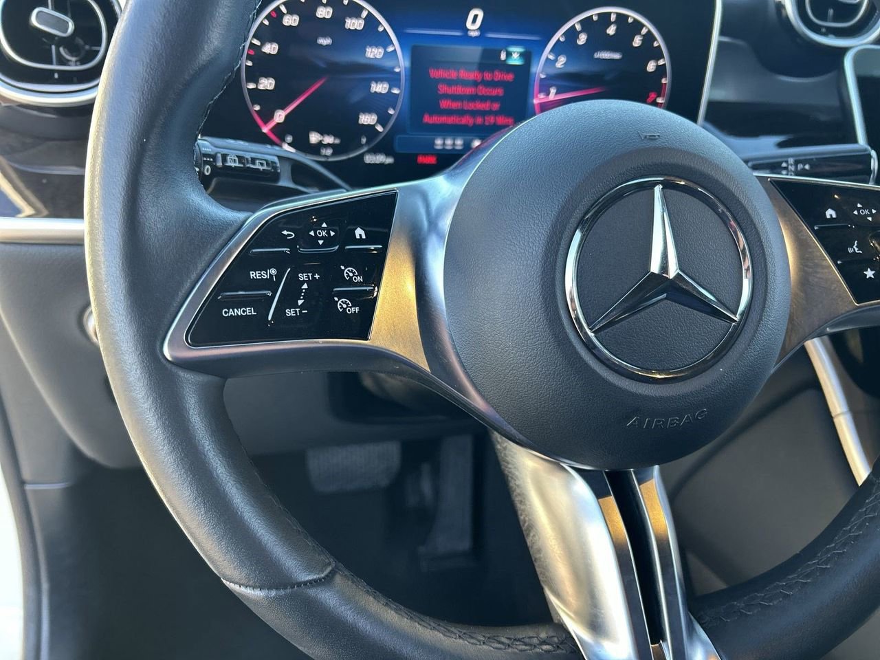 Used 2025 Mercedes-Benz GLC 300 4MATIC image 20