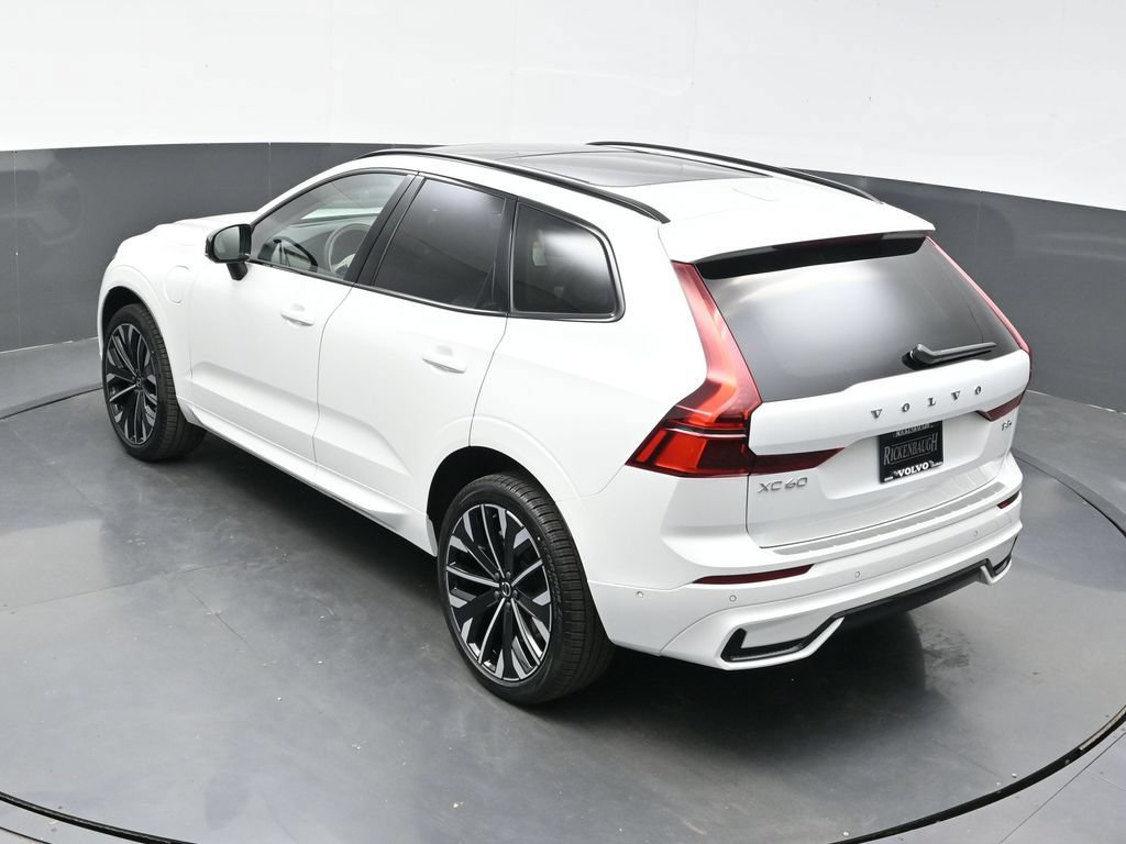 New 2026 Volvo XC60 T8 Ultra w/ Protection Package Premier AWD/4WD image 31