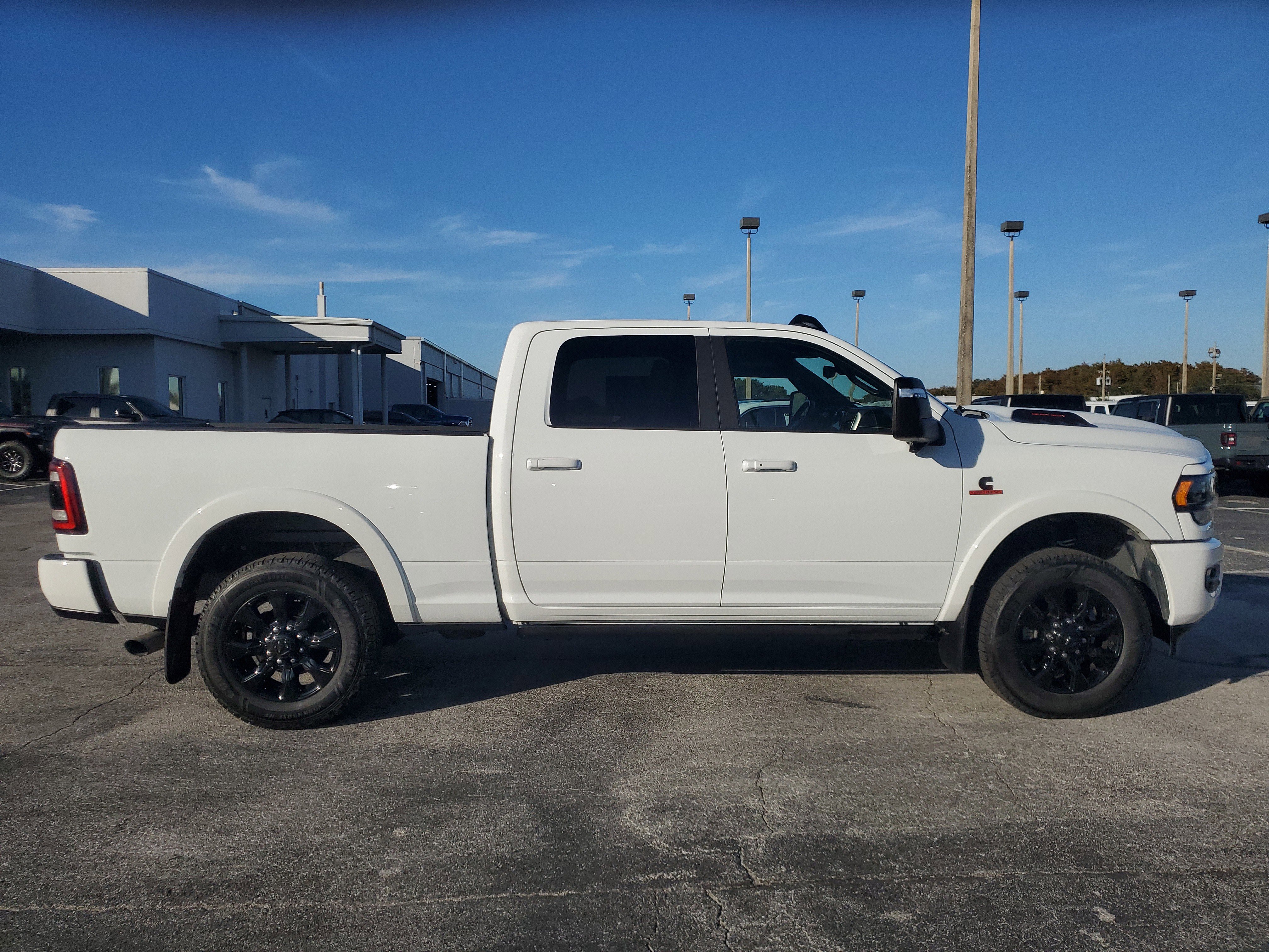 Used 2023 RAM 2500 Limited image 9