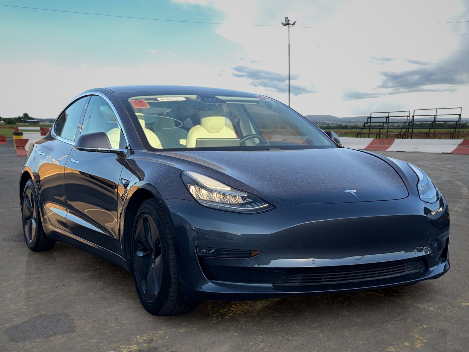 Used 2019 Tesla Model 3 Long Range AWD/4WD image 2