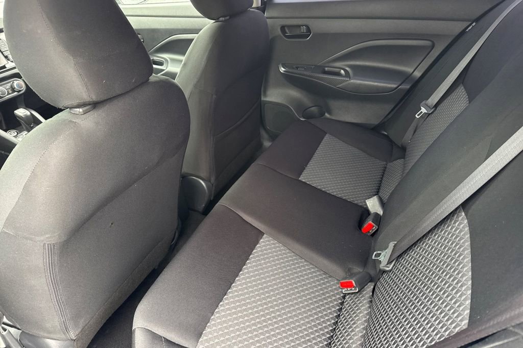 Used 2020 Nissan Versa S FWD image 6