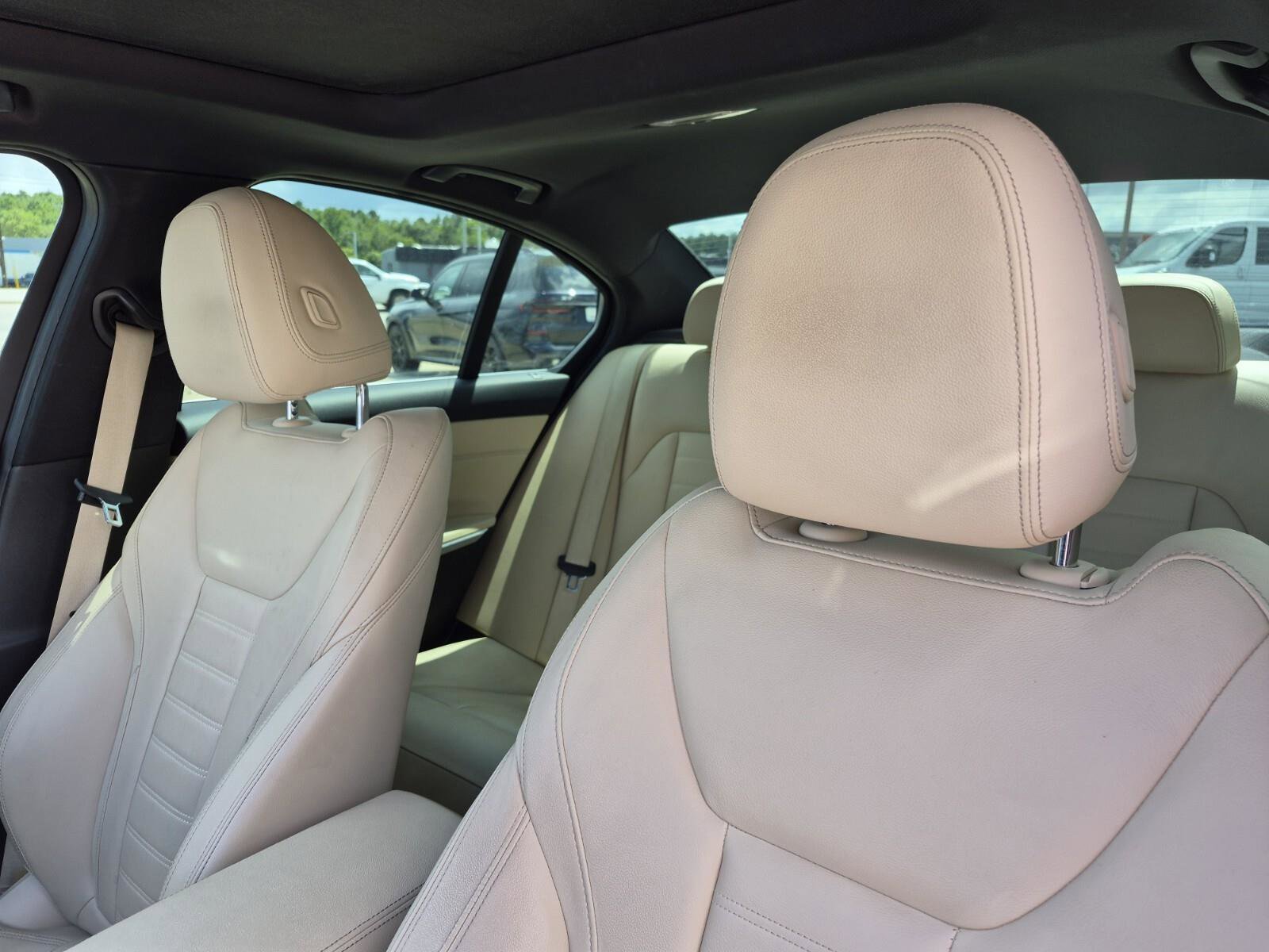 Used 2020 BMW 330i Sedan w/ Premium Package RWD image 12