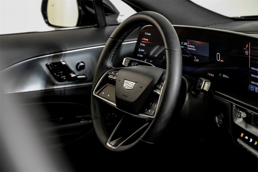 Used 2024 Cadillac Lyriq Tech image 14