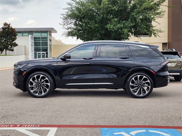 New 2024 Lincoln Nautilus Black Label image 4