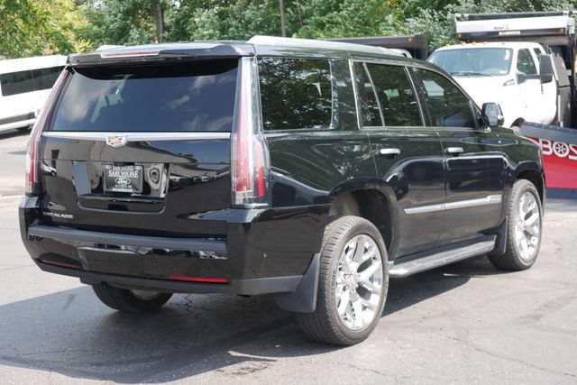 Used 2020 Cadillac Escalade Luxury AWD/4WD image 13