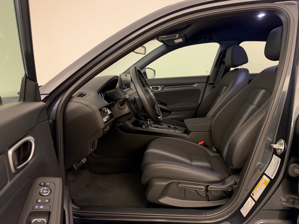 Used 2023 Honda Civic Sport image 5