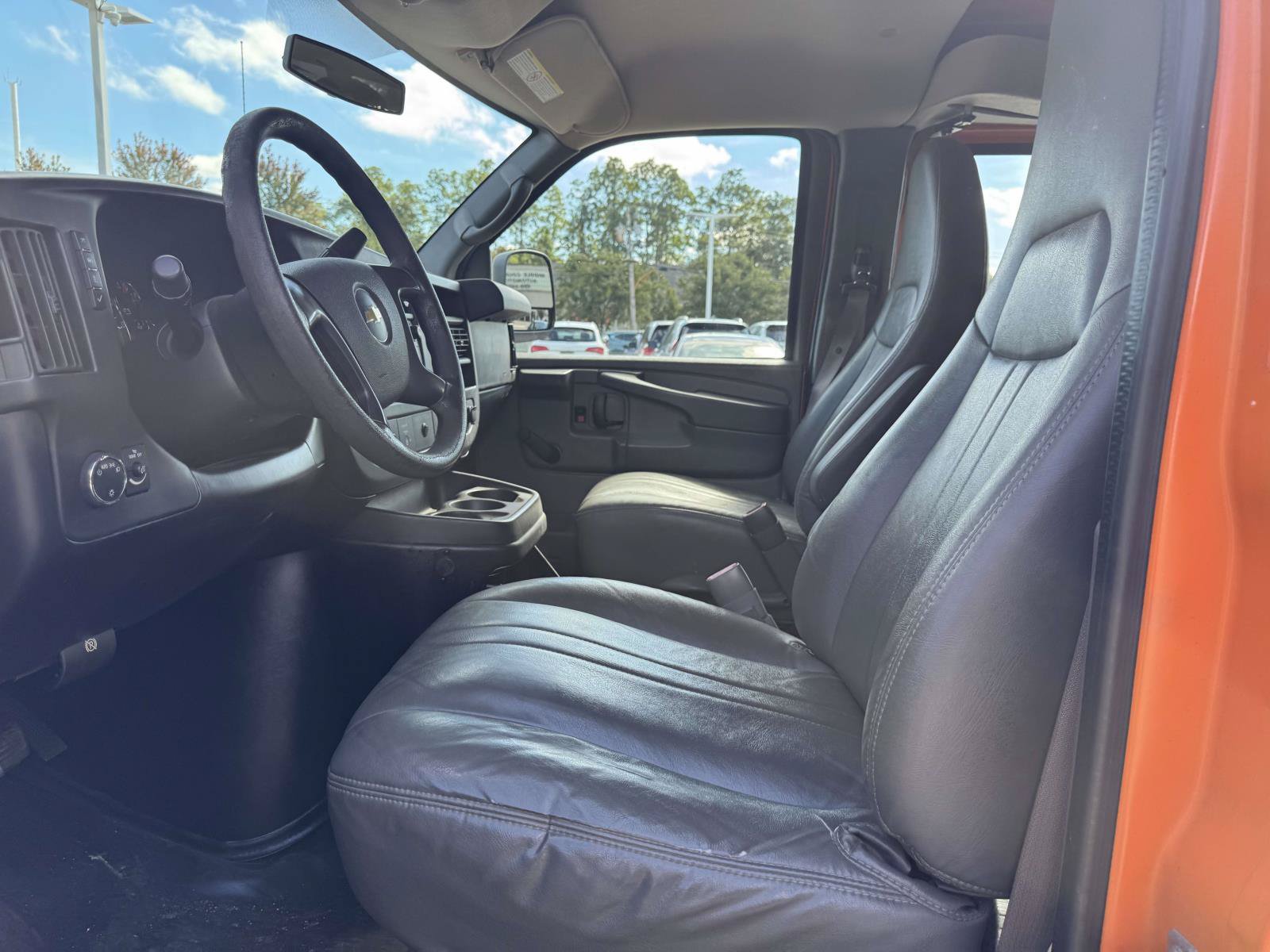 Used 2012 Chevrolet Express 3500 Extended RWD image 13