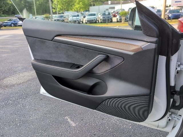 Used 2022 Tesla Model 3 Long Range image 17